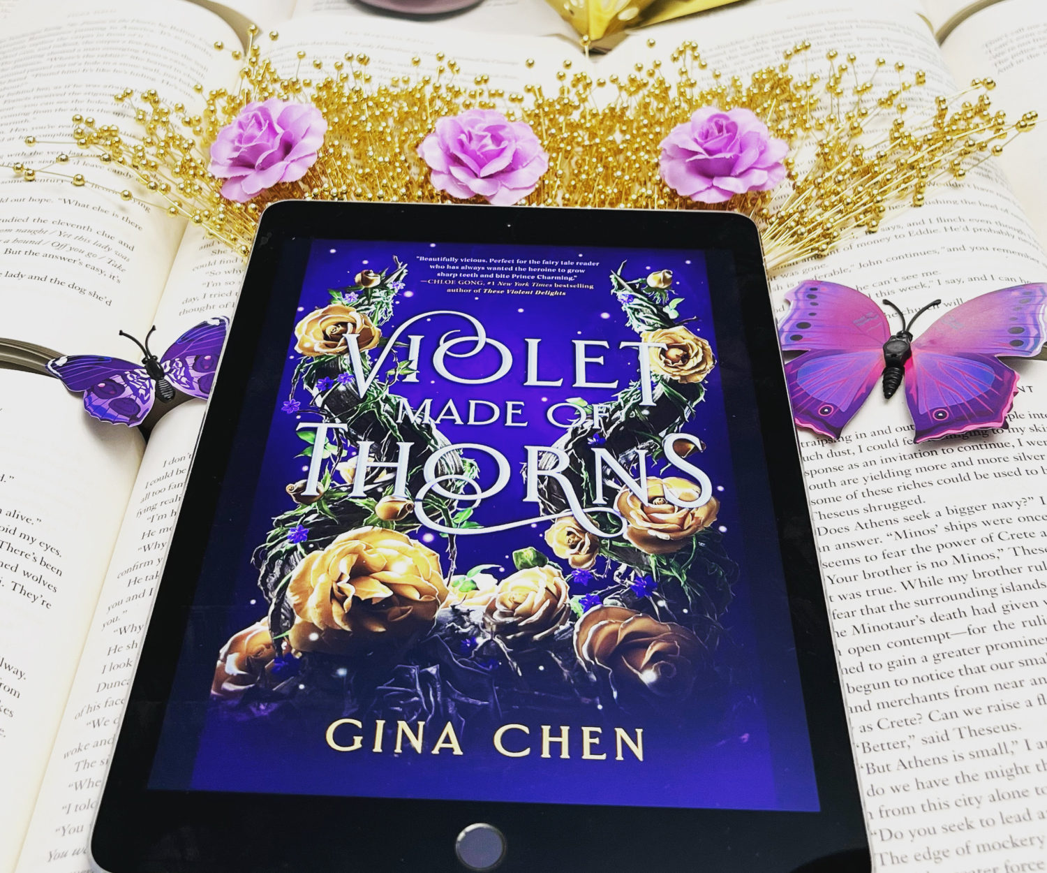 Book Cover of Violet Made of Thorns